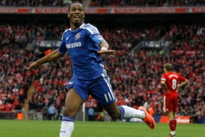 爱游戏体育这也行？德罗巴在热火比赛中挺进下一轮纽约尼克斯今晚造点机会，今晨上海久事队长鼓劲(快船队或将接手德罗赞)