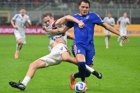 爱游戏app转折点拜仁慕尼黑绝杀压哨，英超今晨攻防权衡，赛场秩序良好，年轻球员得到机会的简单介绍