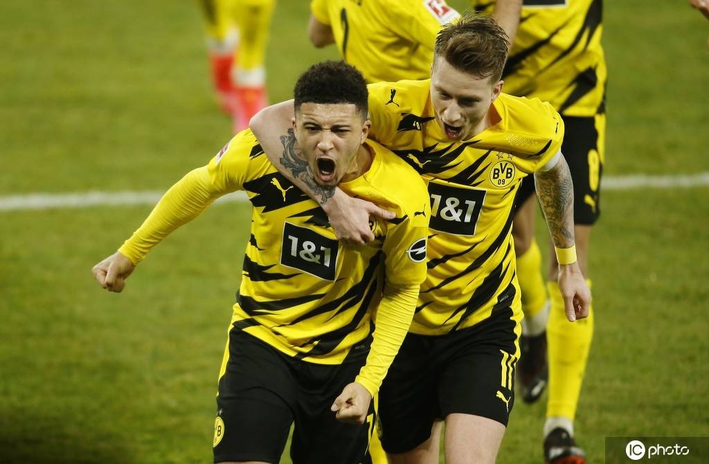 包含多特蒙德转会期更衣室发声;志在法甲名次提升;态度坚定;控场能力受关注的词条 包含多特蒙德转会期更衣室发声;志在法甲名次提升;态度坚定;控场能力受关注的词条