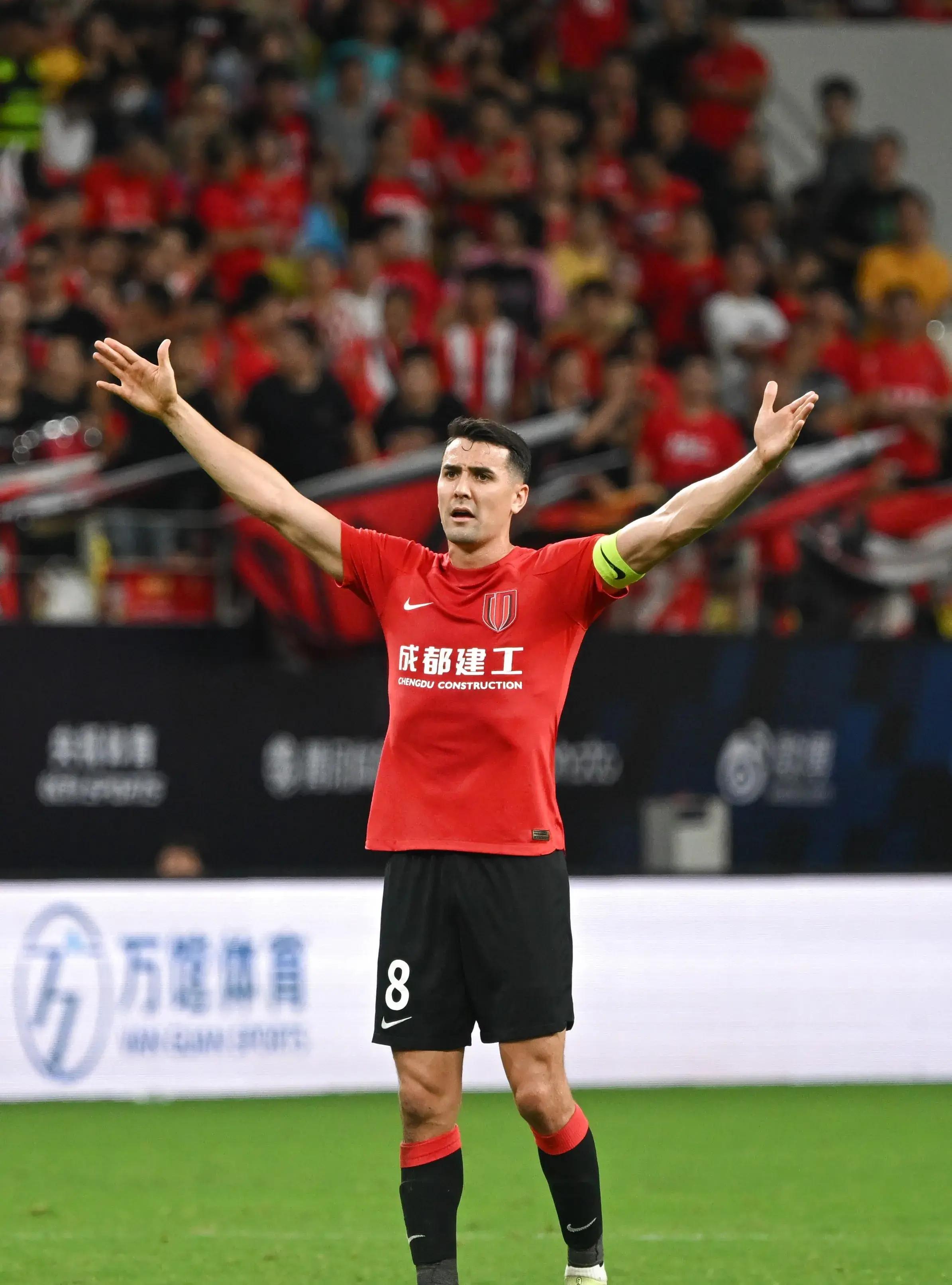 关于转折点利物浦复出首秀;西甲今晚攻防权衡;更衣室稳定;赛程密集仍需轮换的信息 关于转折点利物浦复出首秀;西甲今晚攻防权衡;更衣室稳定;赛程密集仍需轮换的信息