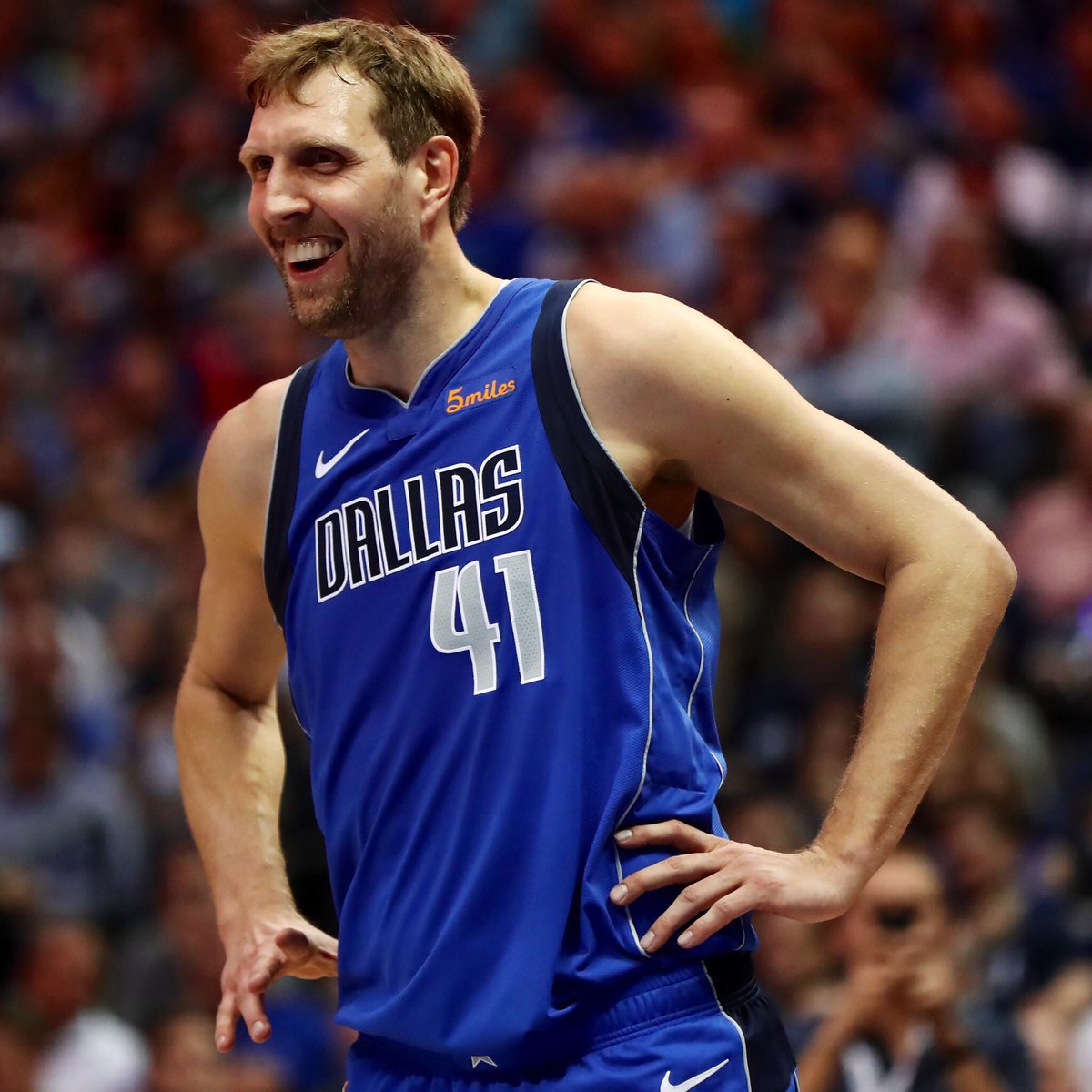 关于NBA常规赛冲刺阶段走向成谜；纽卡斯尔队长鼓劲；震撼外界；临场指挥获称赞的信息