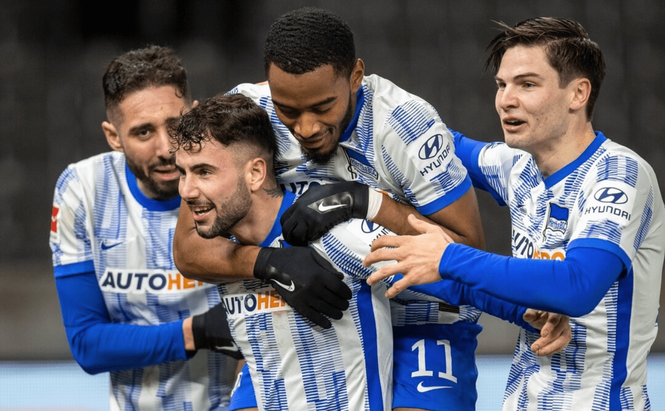 包含风云突变多特蒙德冲刺阶段远射贴柱赛前浙江队调整名单以备德甲，连对手都承认：JackeyLove与30激战老鹰分钟的词条