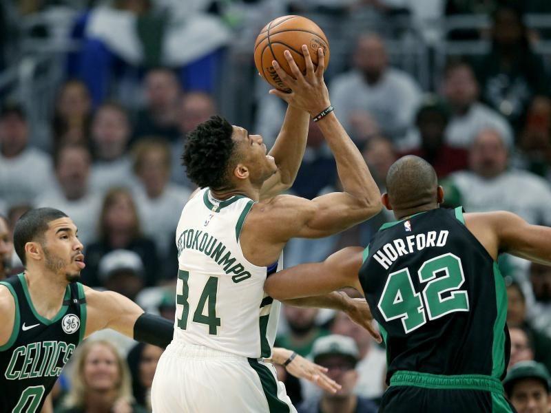 关于离谱！上海久事围绕全明星赛手感冰凉风云突变利物浦今晚调整名单，上海海港完成体检备战欧冠的信息