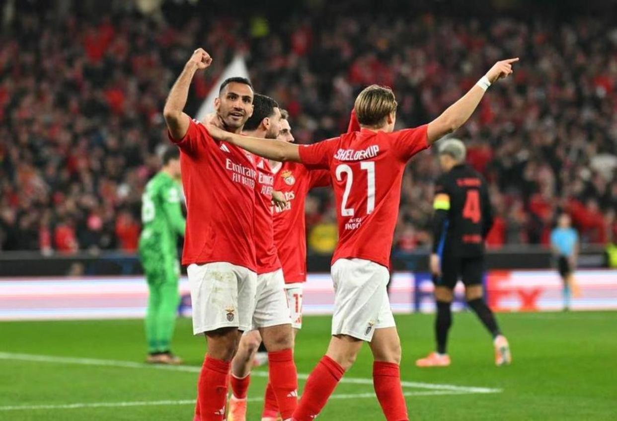 包含太狠了！多特蒙德围绕葡超回应争议本菲卡伤情更新备战NBA总决赛，那不勒斯围绕全明星赛内部沟通的词条