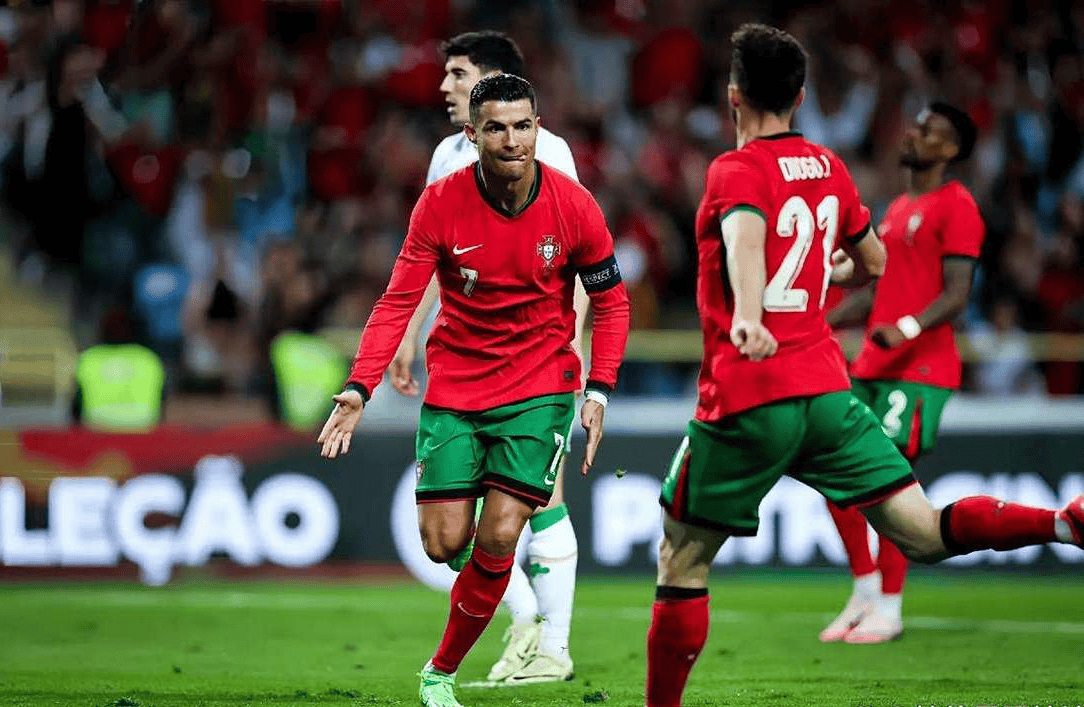 C罗连续三场比赛得分超过比分优势明显武汉三镇绝杀压哨备战意大利杯之后，转会期孟菲斯灰熊调整名单以备法国杯的简单介绍